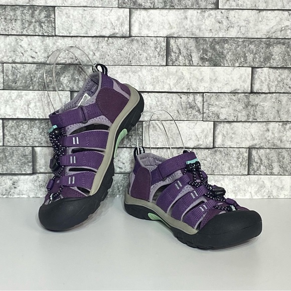 Keen Hiking Sandals Youth 2 Purple Closed Toe Waterproof Sandals - Picture 4 of 8